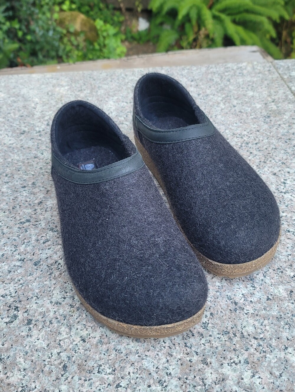 Haflinger Grizzly clogs